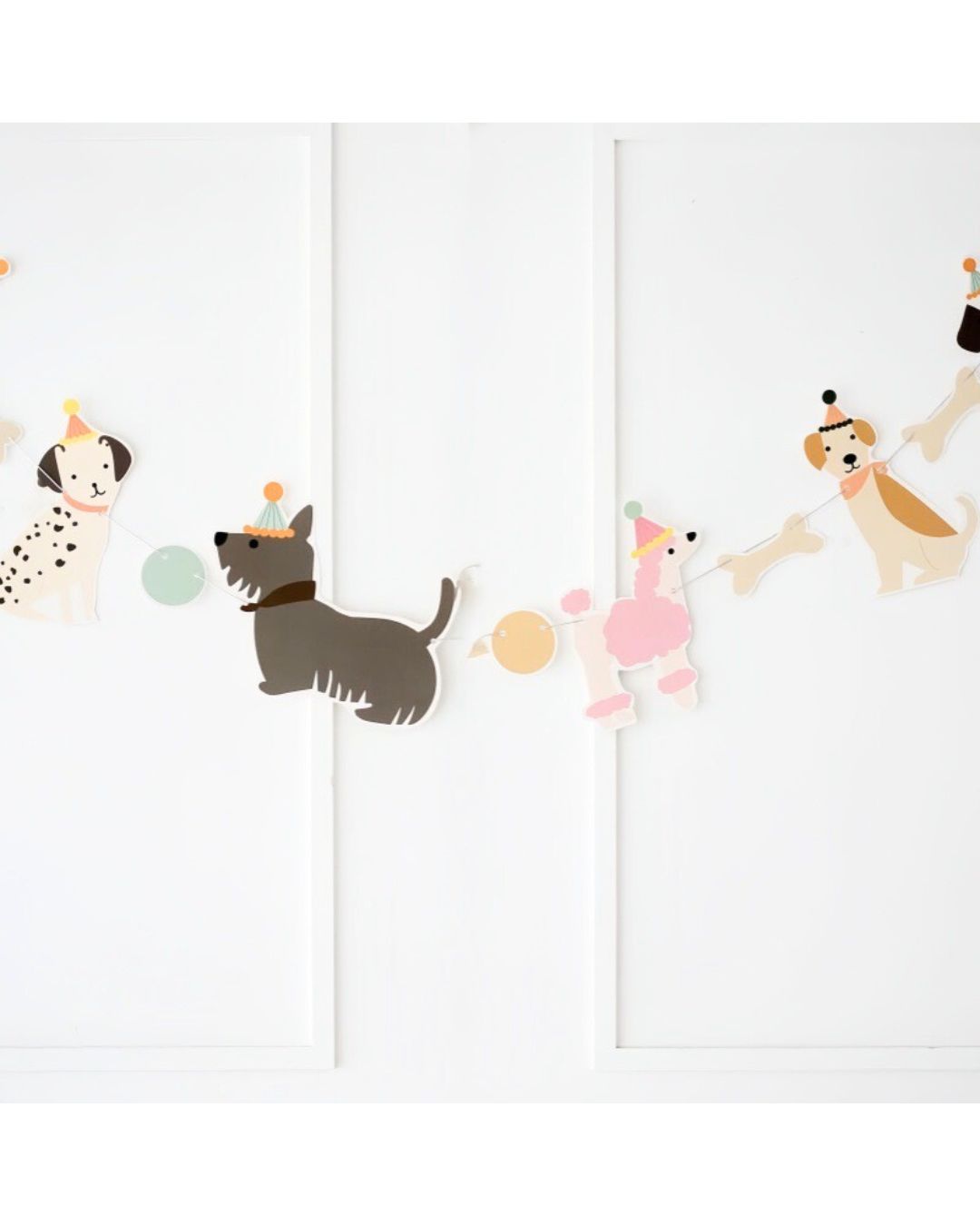 Dog Themed Garland, Classic (6 piece)