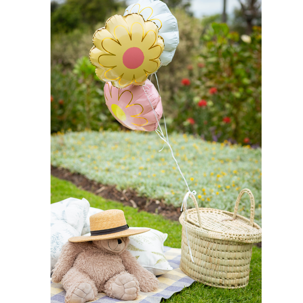 Vintage Daisy Shaped Foil Balloon, Pink