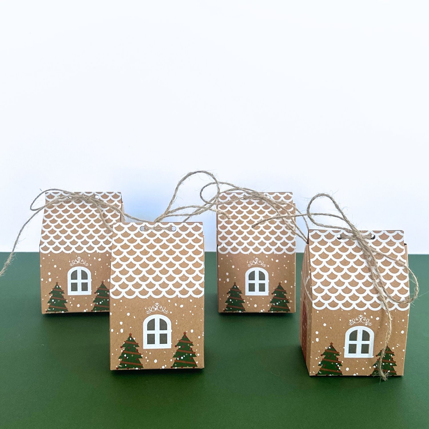 Petit Christmas House Gift Box (set of 4)